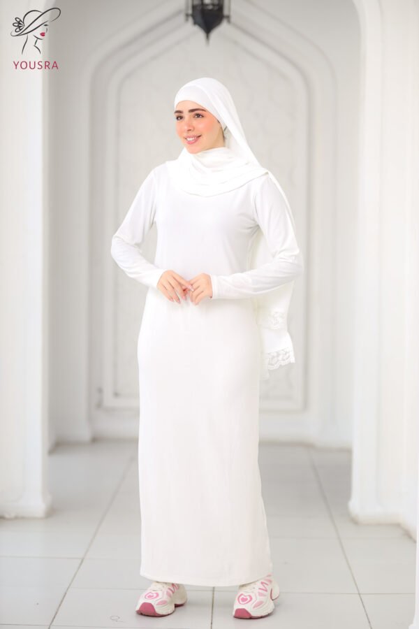 طقم فستان بكم بالبنطلون اوف وايت