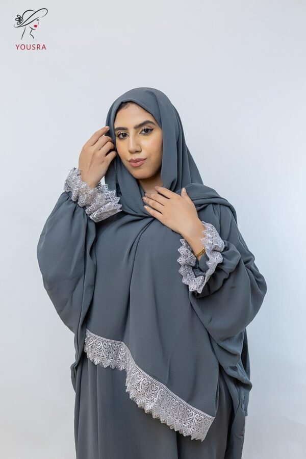 اسدل حريمي بالطرحة بالجيبير رمادي